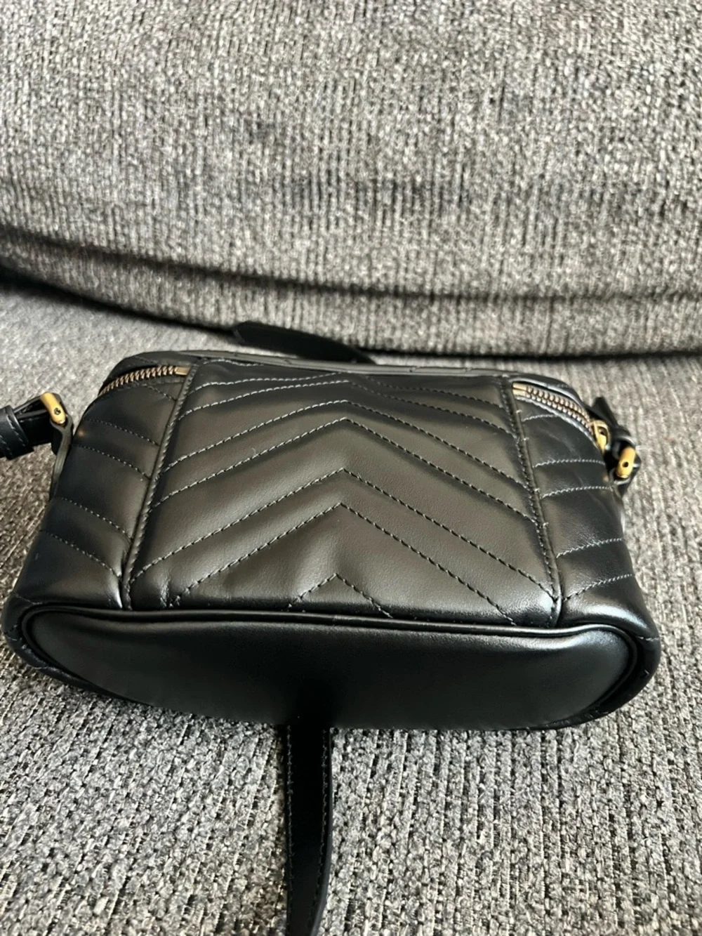 Gucci Black Quilted GG Marmont Camera Crossbody with Gold Hardware - Picture 2 of 9